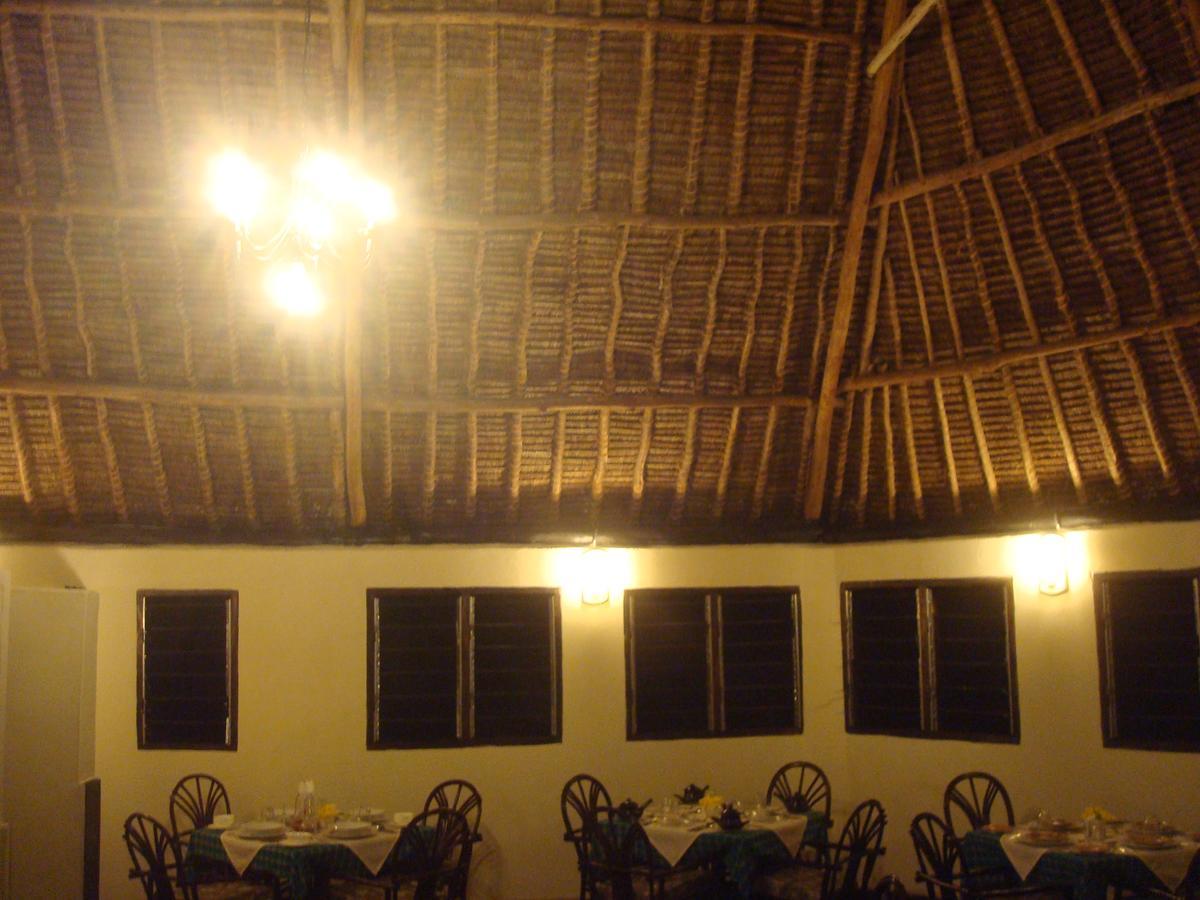 فندق شاطئ ديانيفي  Kinondo Poa المظهر الخارجي الصورة